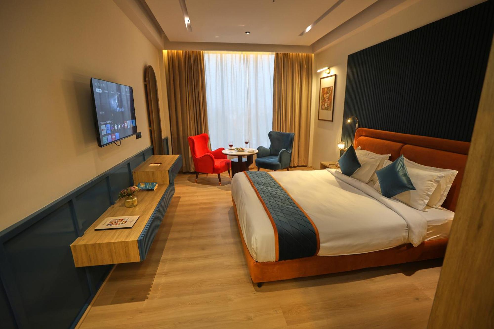 The Park Gate Hotel Mohali Exterior photo